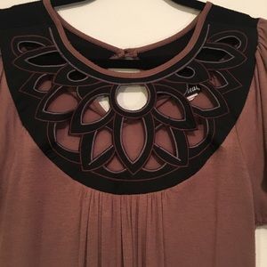 Detailed chest cutout blouse with flows sleeves